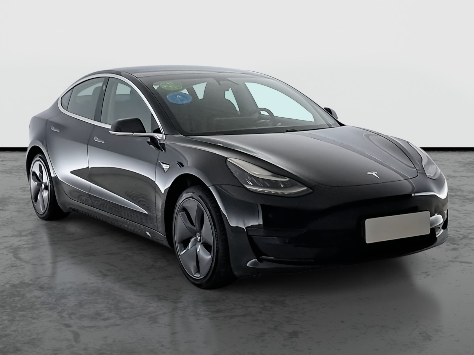 Tesla Model 3 Standard Range Plus – fotografie 1