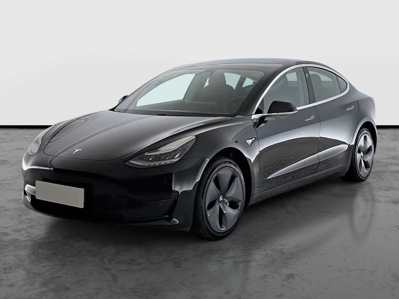 Tesla Model 3 Standard Range Plus – fotografie 3