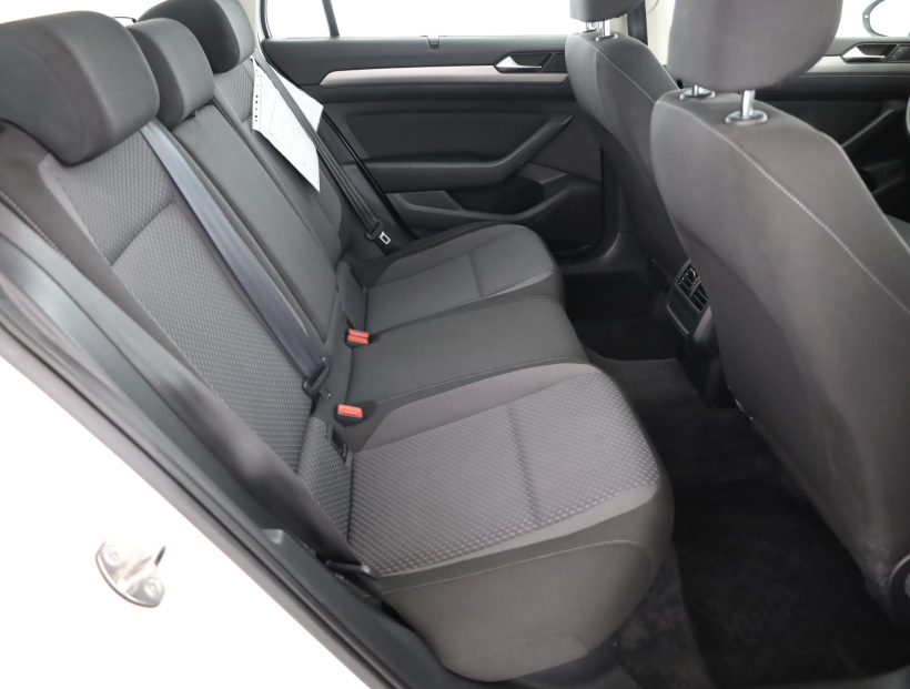 Volkswagen Passat, 2017