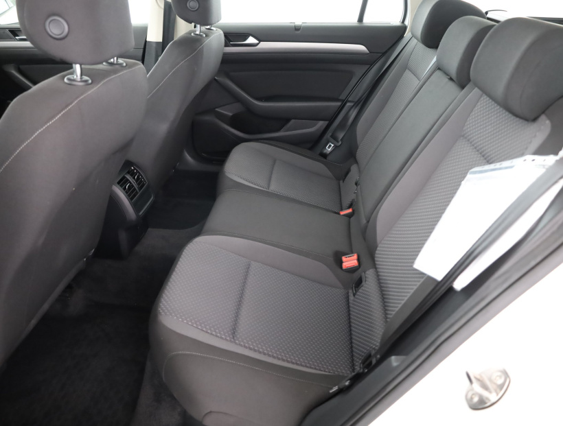 Volkswagen Passat, 2017