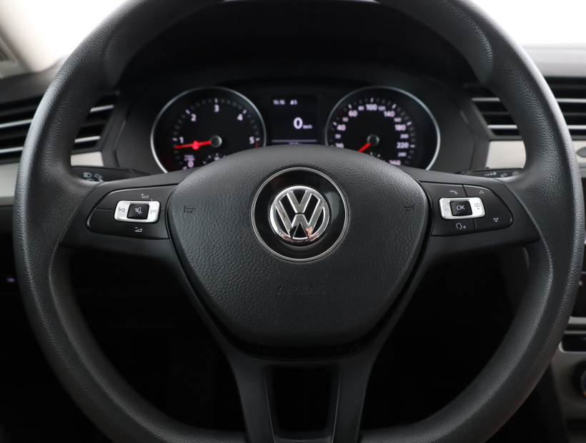 Volkswagen Passat, 2017