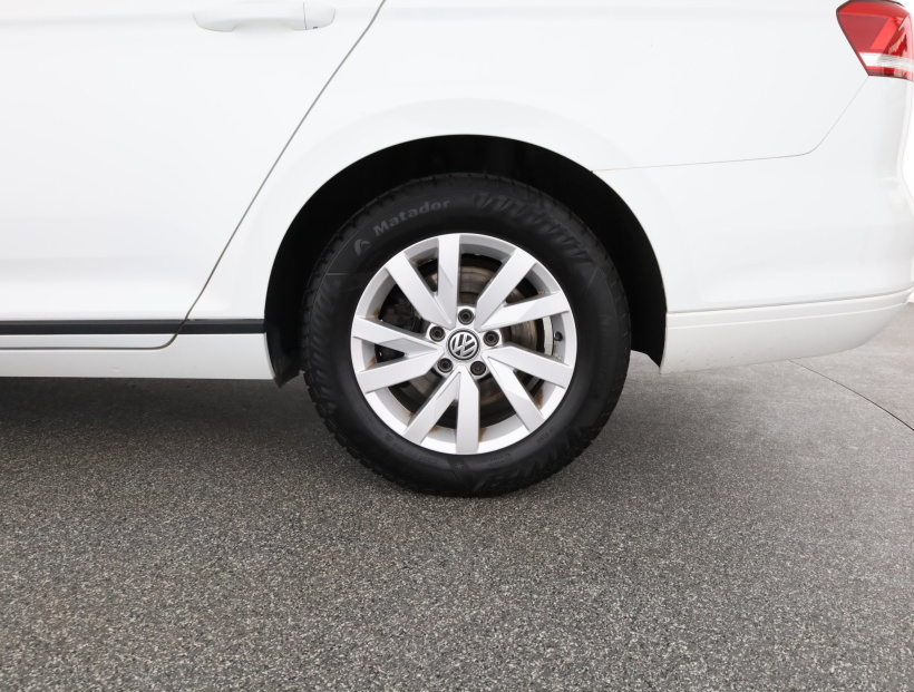 Volkswagen Passat, 2017