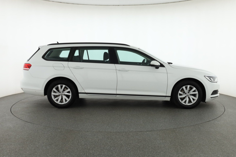 Volkswagen Passat, 2017