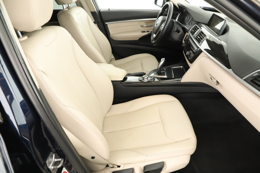 BMW 3, 2015