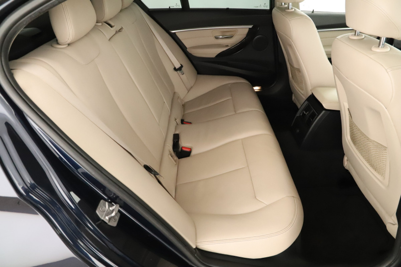 BMW 3, 2015