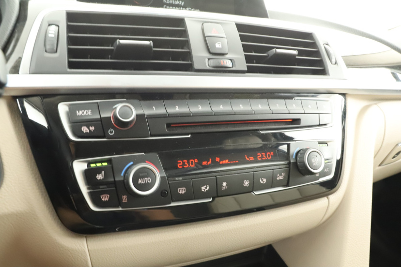 BMW 3, 2015