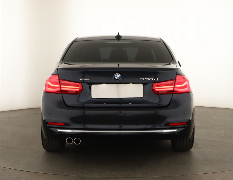 BMW 3, 2015