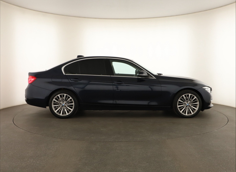 BMW 3, 2015