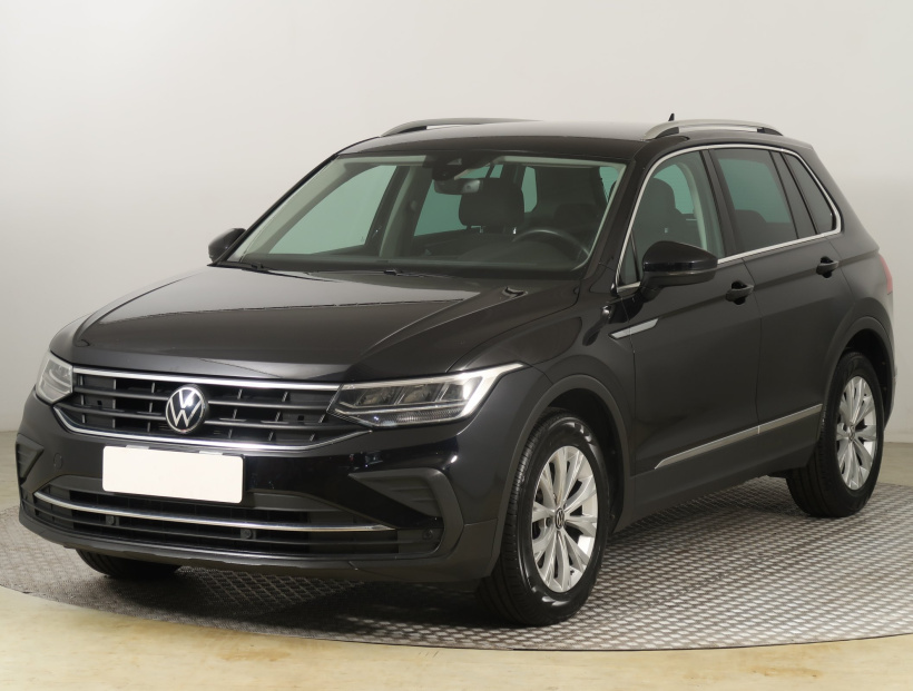 Volkswagen Tiguan, 2022