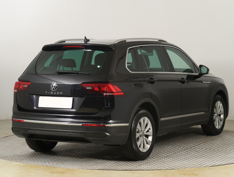 Volkswagen Tiguan, 2022