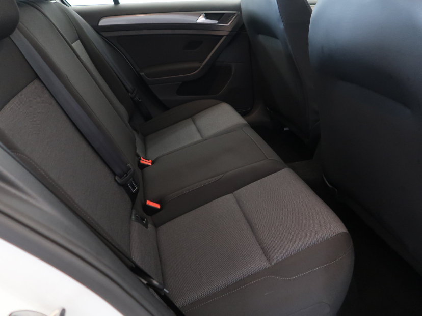 Volkswagen Golf, 2013
