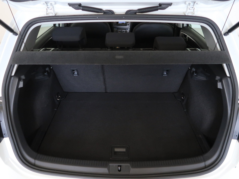 Volkswagen Golf, 2013