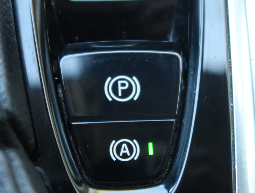 Volvo XC90, 2015