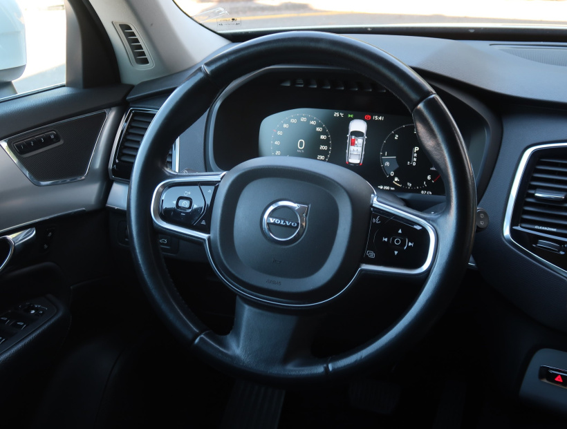 Volvo XC90, 2015