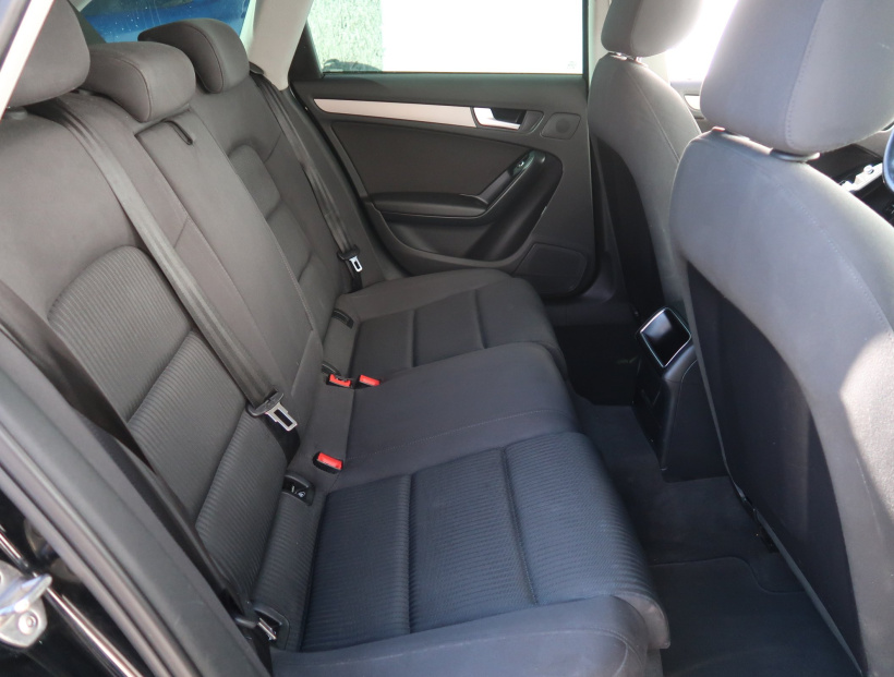 Audi A4, 2014