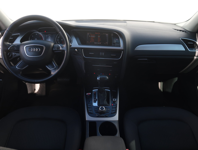 Audi A4, 2014