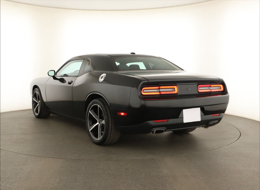 Dodge Challenger, 2016