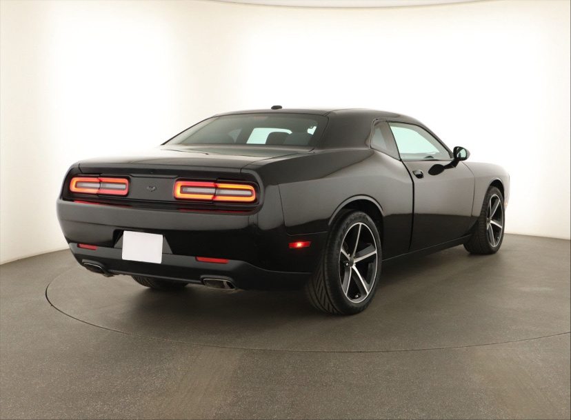 Dodge Challenger, 2016