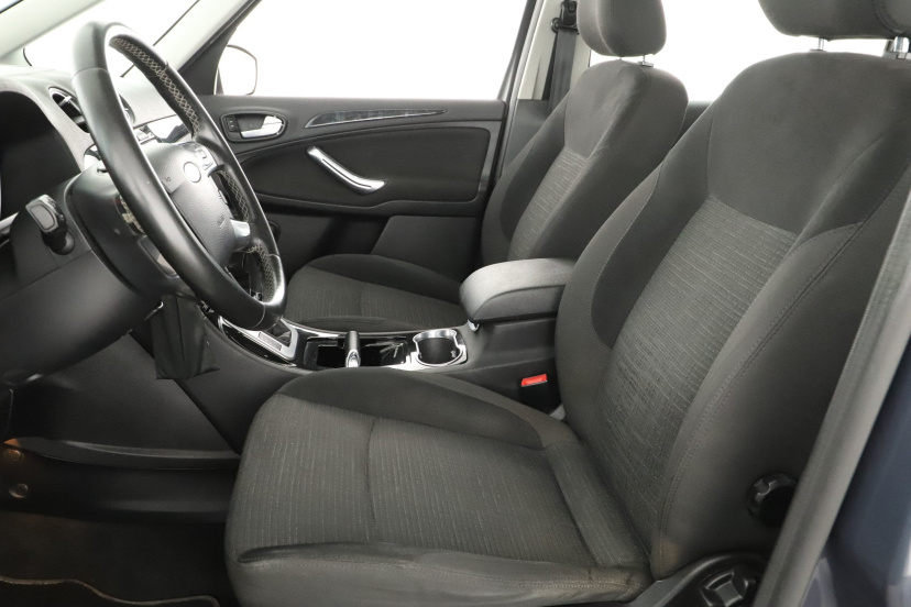 Ford Galaxy, 2011