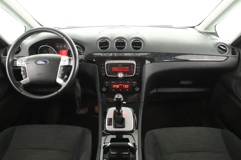 Ford Galaxy, 2011