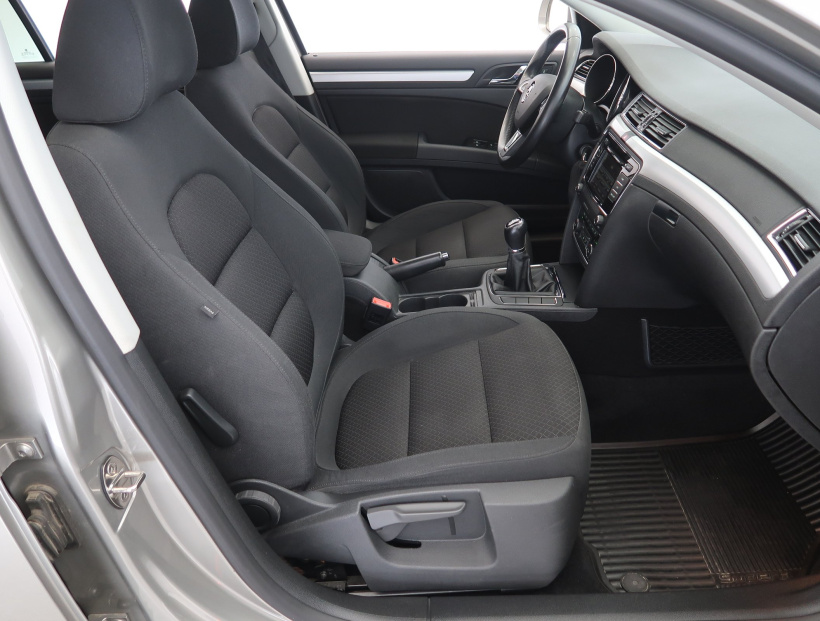 Škoda Superb, 2014