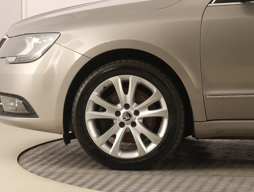Škoda Superb, 2014