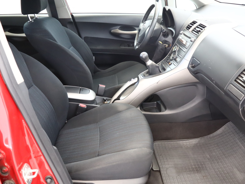Toyota Auris, 2008