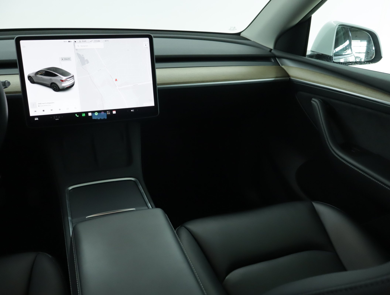 Tesla Model Y Long Range AWD – fotografie 11