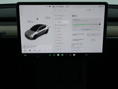 Tesla Model Y - 2021