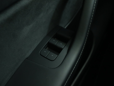 Tesla Model Y - 2021