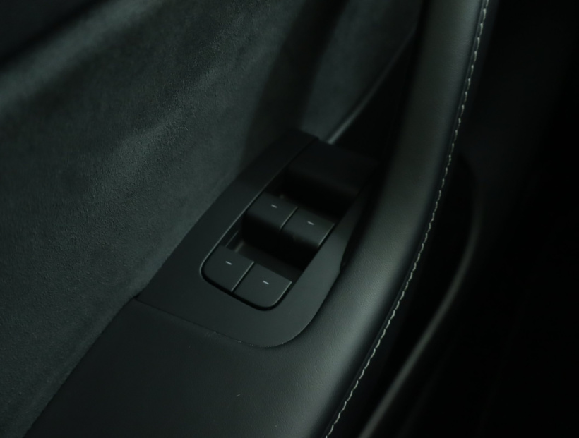 Tesla Model Y, 2021