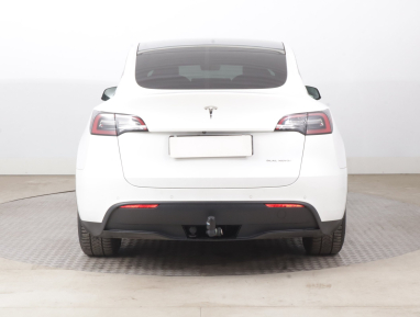 Tesla Model Y - 2021
