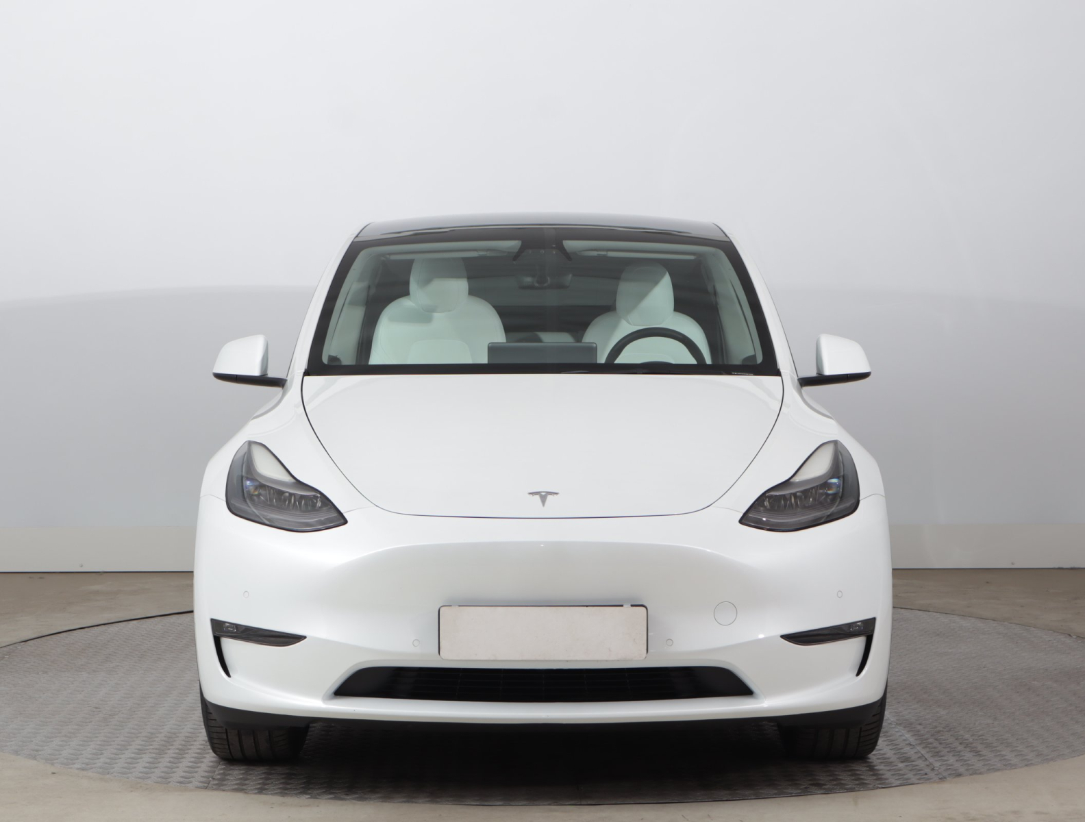 Tesla Model Y - 2021