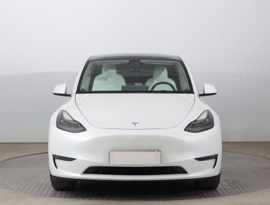 Tesla Model Y - 2021