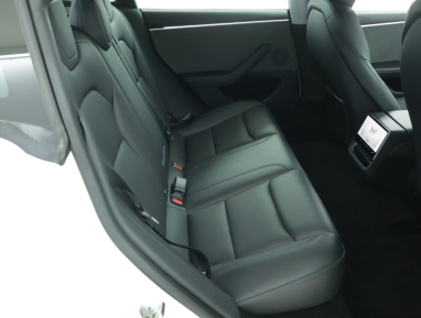 Tesla Model 3 - 2023