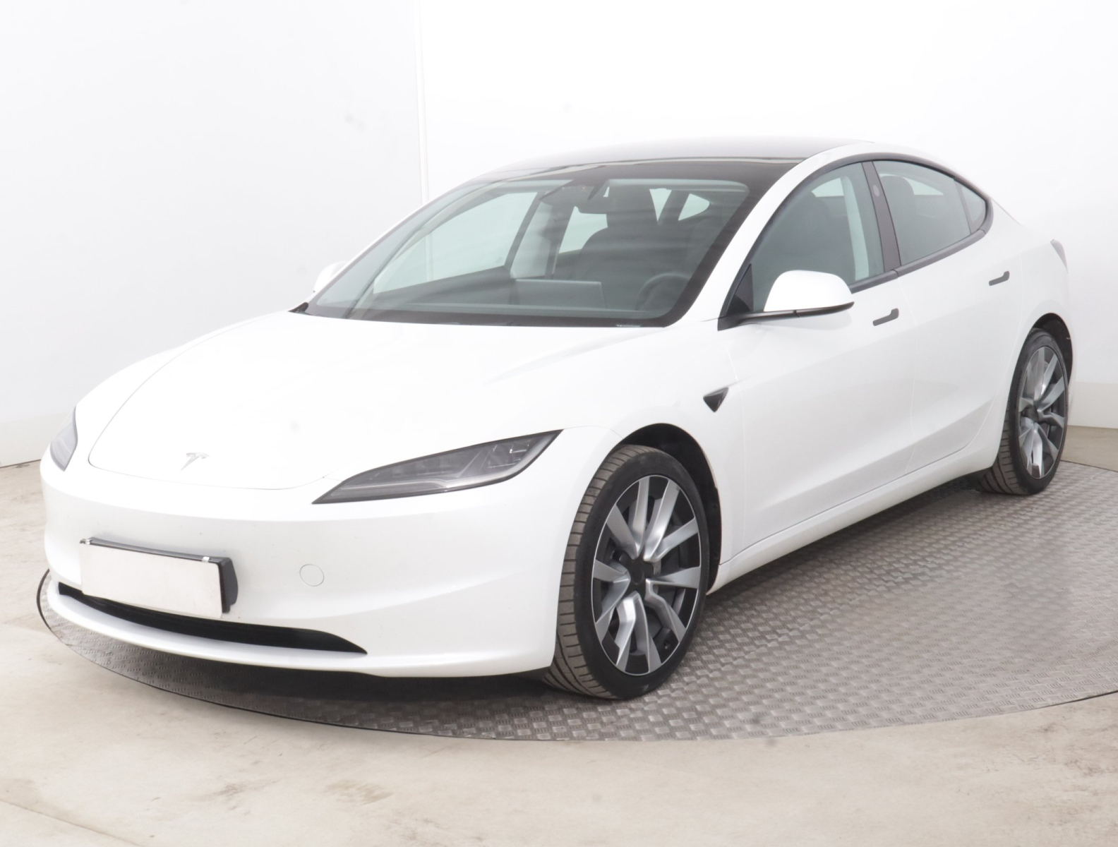 Tesla Model 3 - 2023
