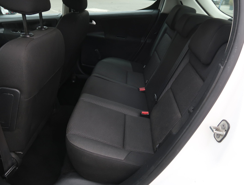 Peugeot 207, 2011