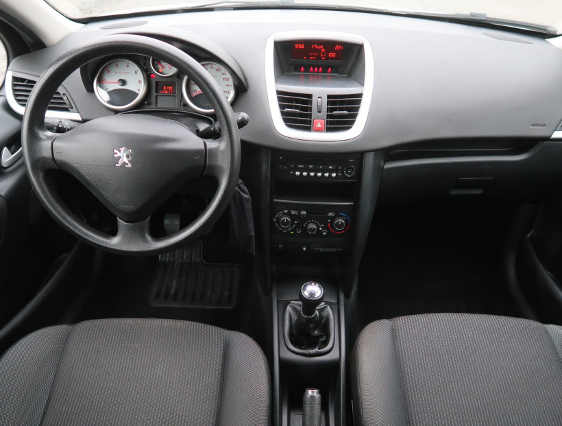 Peugeot 207, 2011