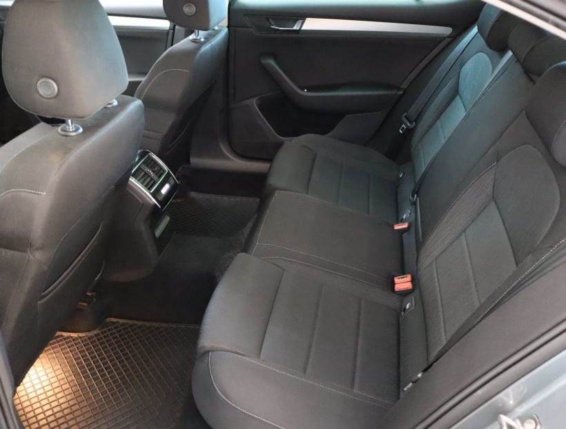 Škoda Superb, 2016