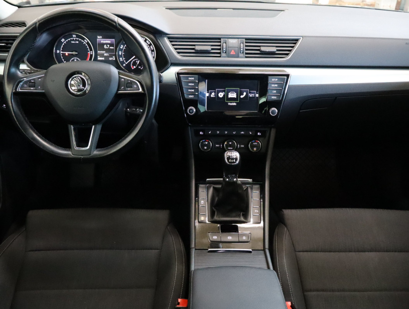 Škoda Superb, 2016