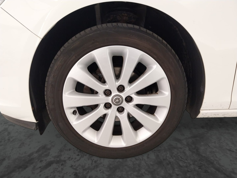 Opel Astra, 2013