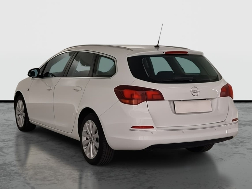Opel Astra, 2013
