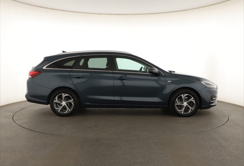 Hyundai i30, 2023