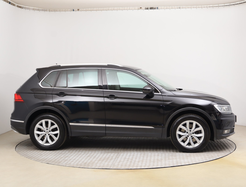 Volkswagen Tiguan, 2019