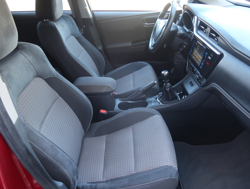 Toyota Auris, 2018