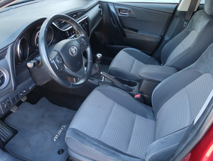 Toyota Auris, 2018