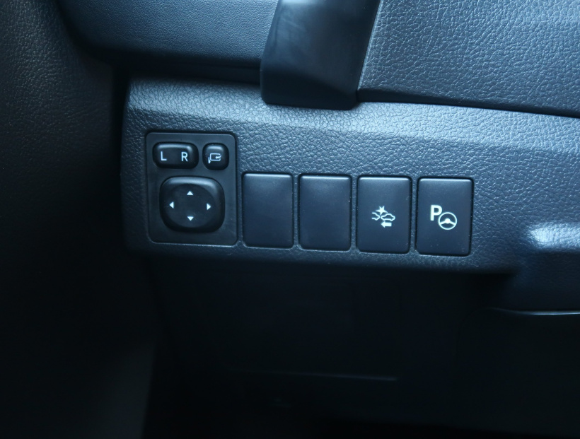 Toyota Auris, 2018
