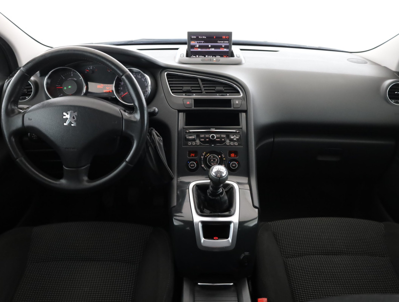 Peugeot 5008, 2011