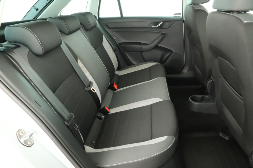 Škoda Rapid Spaceback, 2016