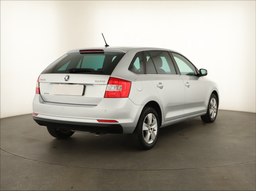 Škoda Rapid Spaceback, 2016